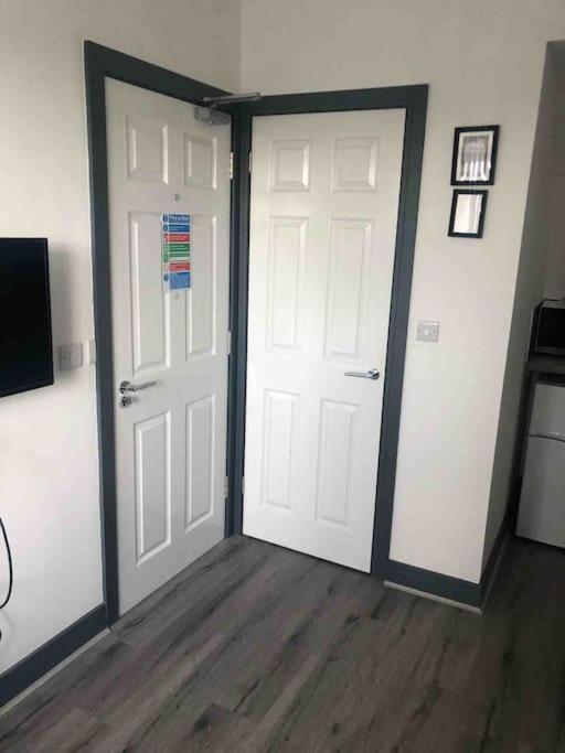 Newly Refurbished Studio, Great Location 8 Studios 诺丁汉 外观 照片