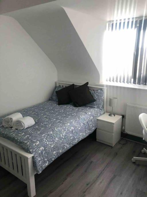 Newly Refurbished Studio, Great Location 8 Studios 诺丁汉 外观 照片